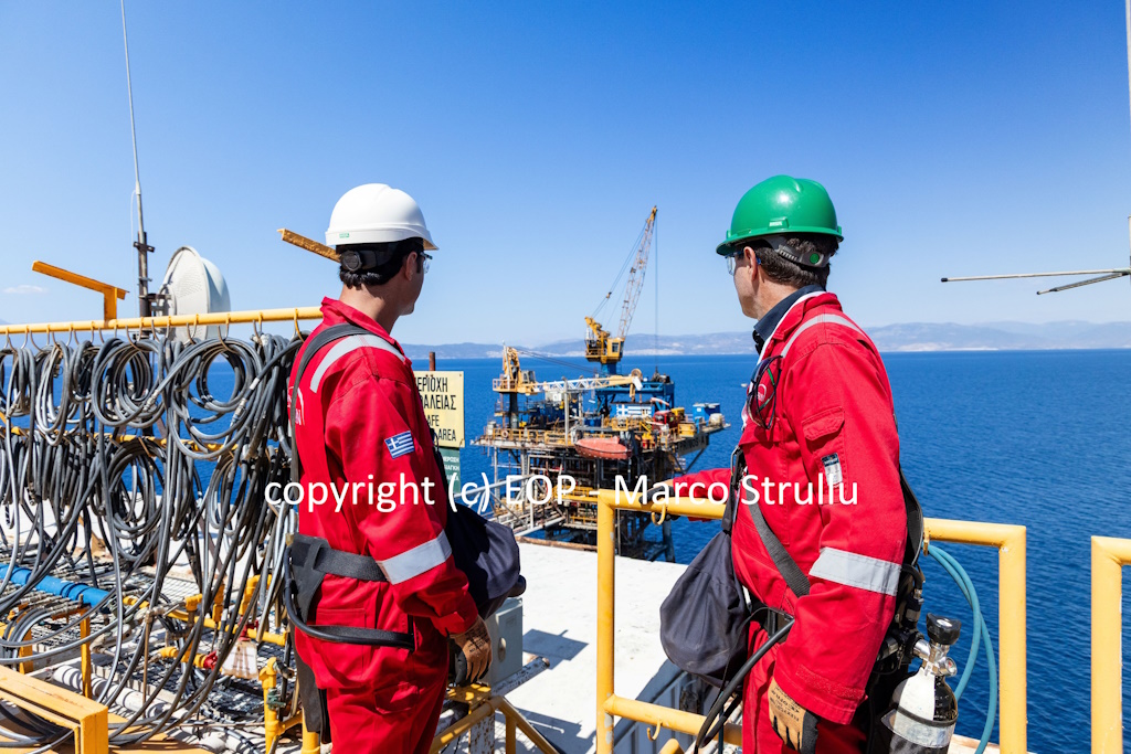 nikolas-rigas-with-victorien-erussard-energy-observers-founding-chairman.jpgc